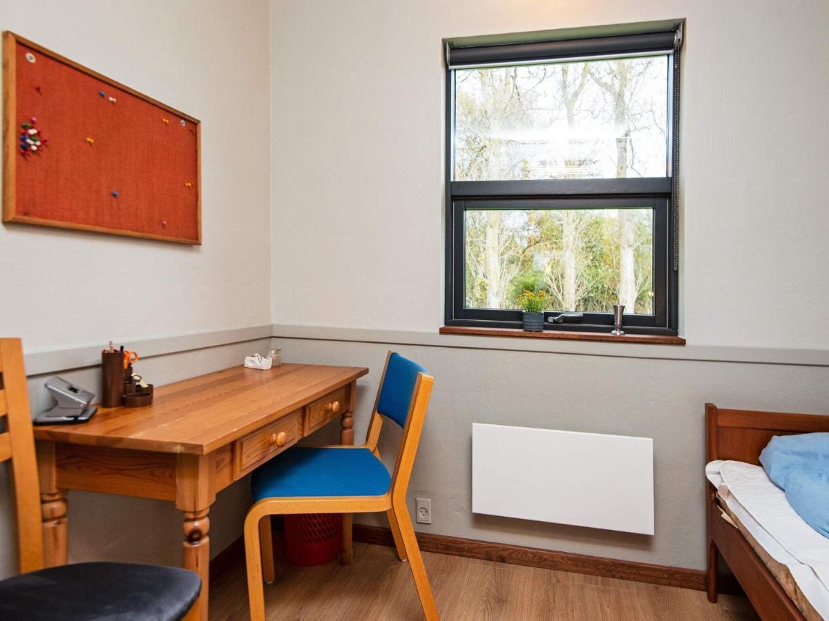 8 Person Holiday Home In R M Lakolk Екстер'єр фото